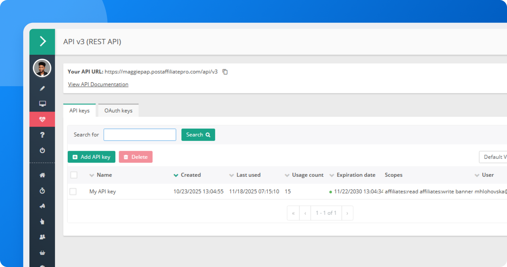 Interface de documentation de l'API REST v3 (Bêta) de Post Affiliate Pro montrant la spécification OpenAPI 3.0, la configuration de l'authentification basée sur les jetons et l'écran de gestion des clés API avec portées et paramètres d'expiration